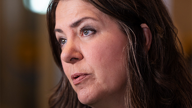 Alberta government announces indefinite freeze on industrial carbon price